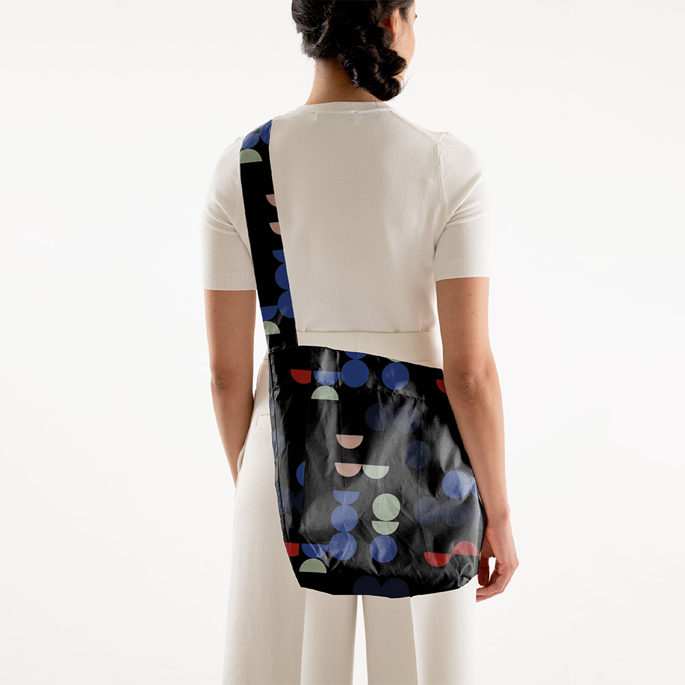 Crossbody by Taeuber-Arp (black)